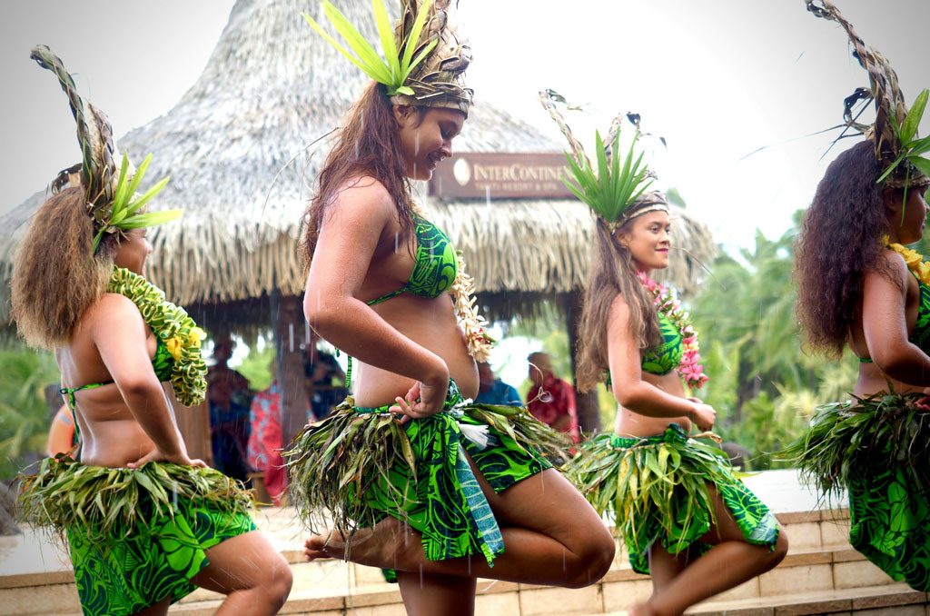 Tahiti Dancers